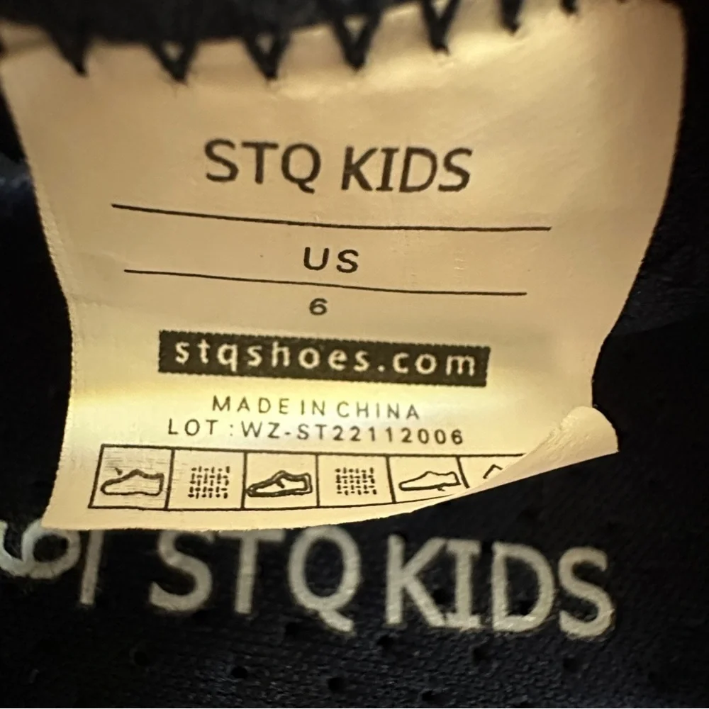 STQ Quick Dry Slip-On Water Shoes with Dinosaur Print Toddler Sz 6